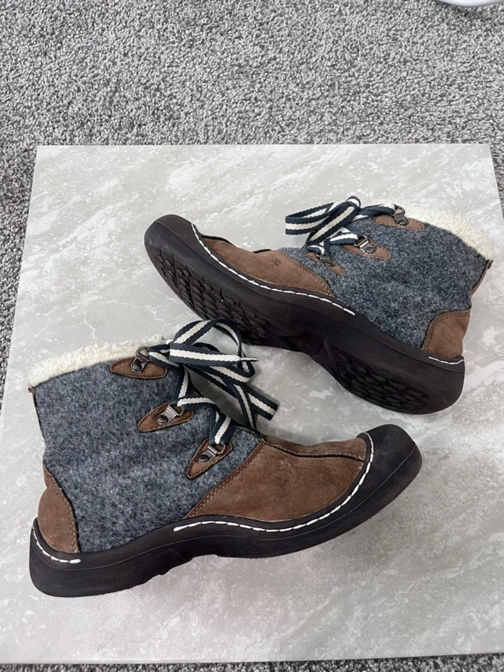 MukLuks Melissa Snow Boots- Size 8
